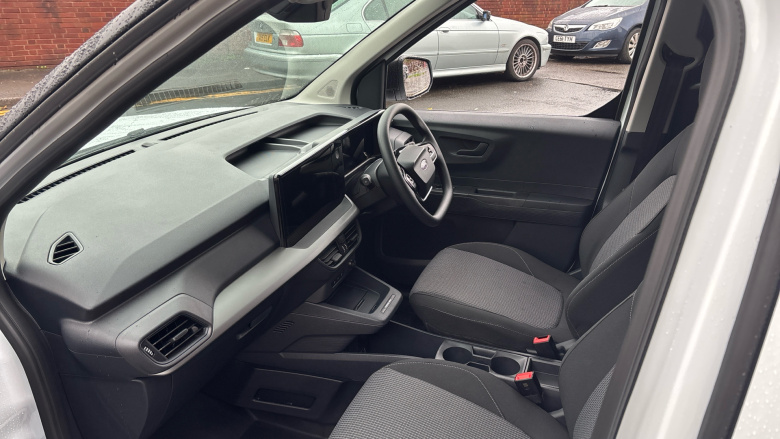 Ford Transit Courier E-Transit Courier 100kW 43kWh Trend Van Auto